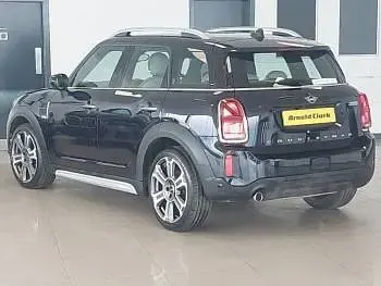 Używany Mini Cooper Exclusive 136 KM (100 kW) 2022 Czarny Hatchback