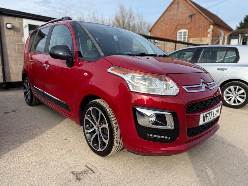Red Used 2017 Citroën C3 Picasso Platinum MPV | £5,000 (Good price) - Image 1/3