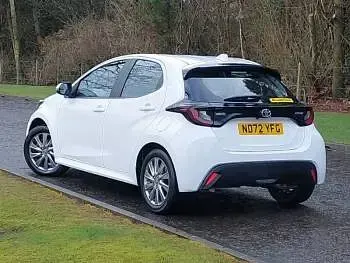 Used Toyota Yaris 116 HP (85 kW) 2023 White Hatchback