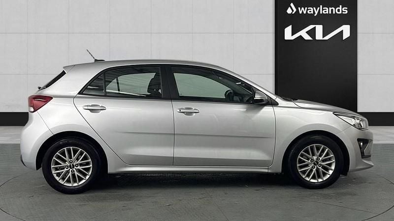 Used Kia Rio 83 HP (61 kW) 2023 Silver Hatchback
