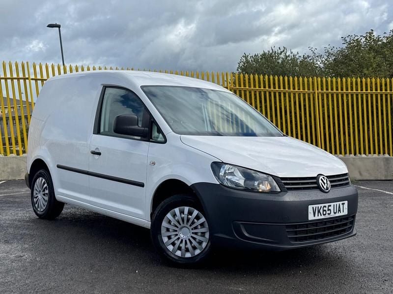 White Used 2015 VW Caddy Startline MPV | £9,994 (Fair price) - Image 1/4