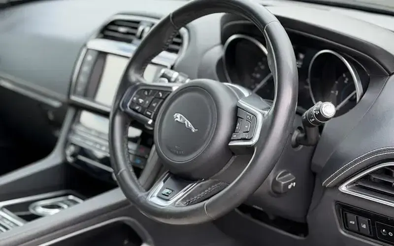 Used Jaguar F-Pace R-Sport 180 HP (132 kW) 2018 Black SUV