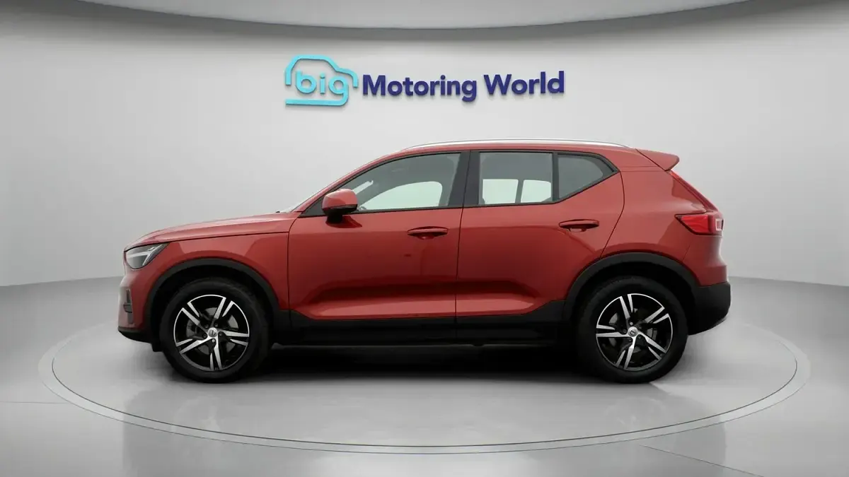 Used Volvo XC40 Core 2023 Red SUV