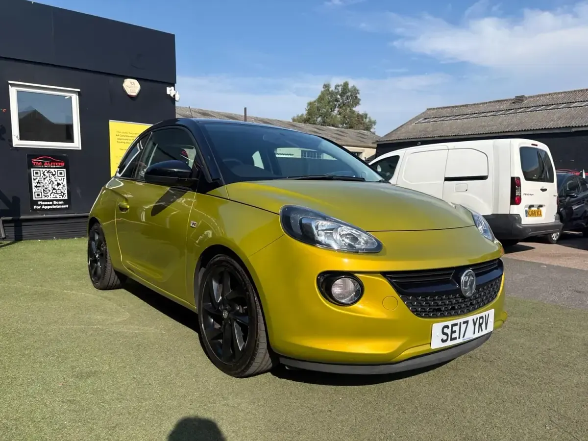 Used Vauxhall Adam 70 HP (51 kW) 2017 Gold Hatchback