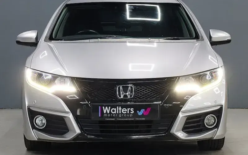 Used Honda Civic SE Plus 120 HP (88 kW) 2016 Hatchback