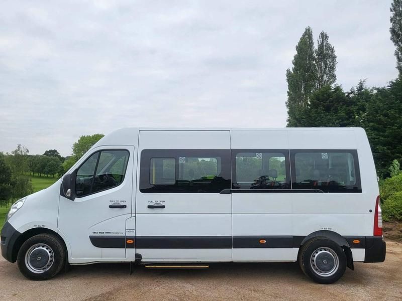 White Used 2019 Renault Master Business Van | £22,500 - Image 1/4
