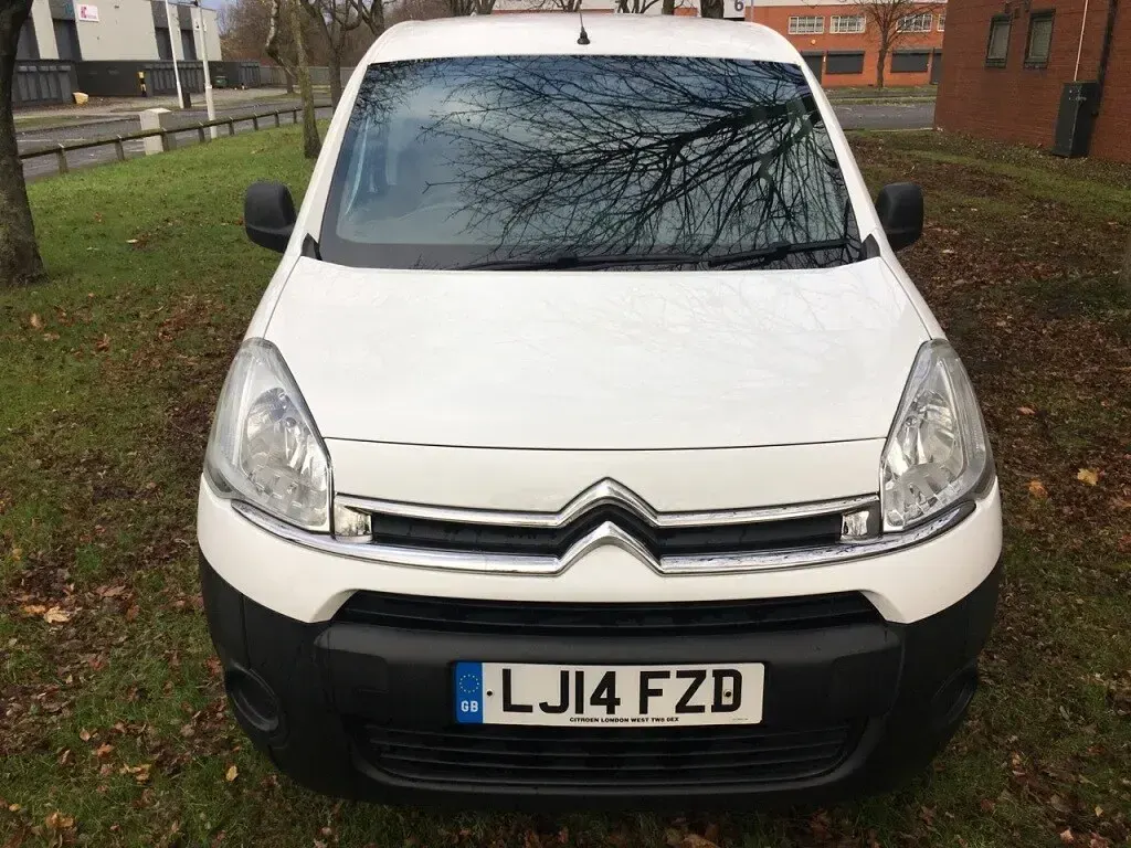Used Citroën e-Berlingo 90 HP (66 kW) 2014 White