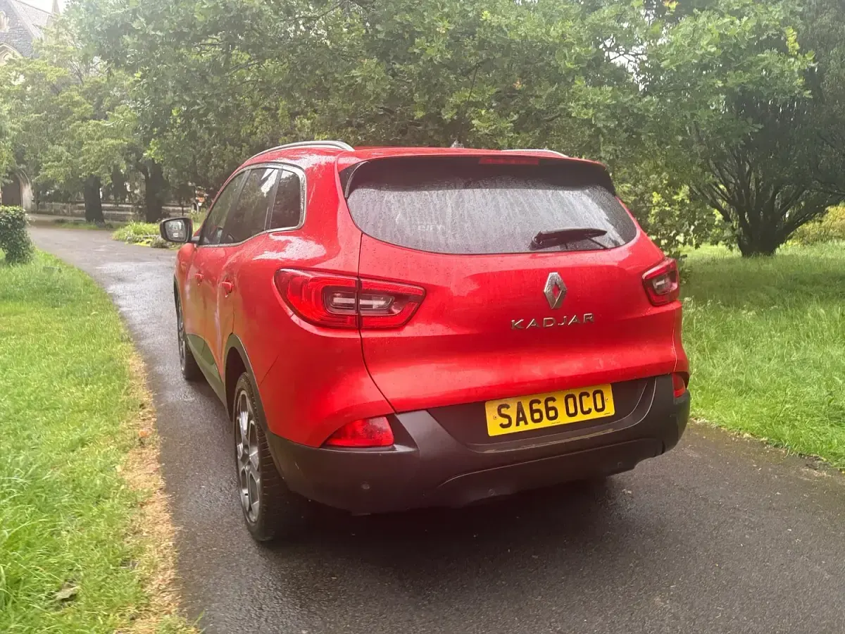 Used Renault Kadjar Dynamique 130 HP (95 kW) 2016 Red SUV