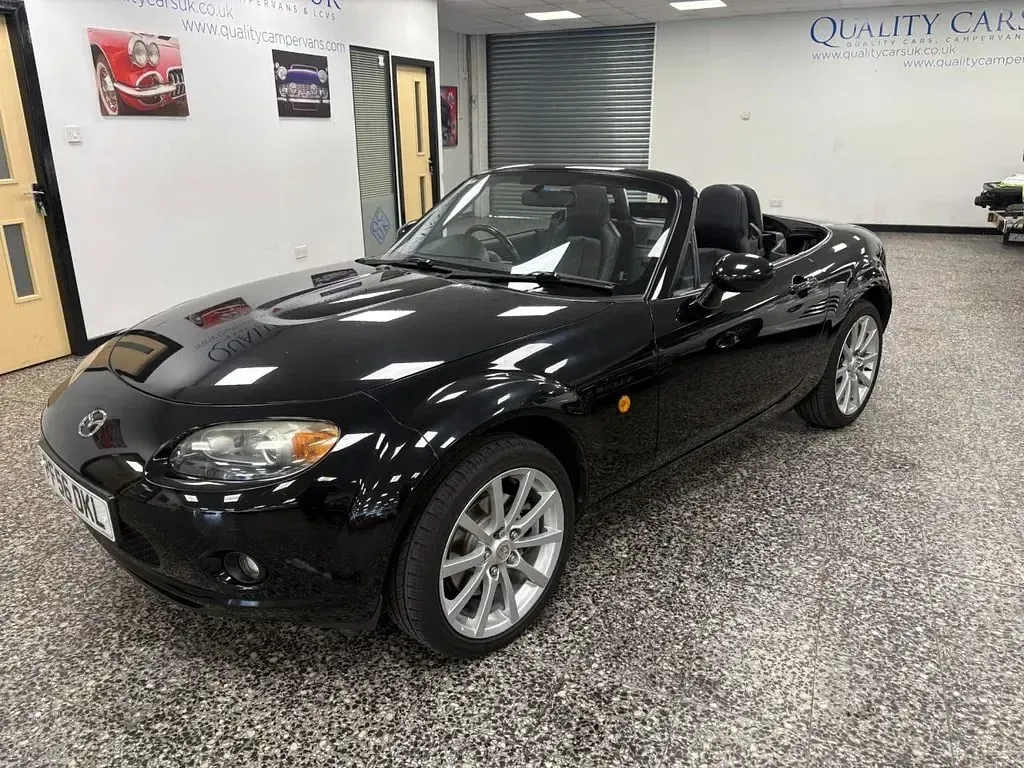 Used Mazda MX5 Inclusive 160 HP (117 kW) 2007 Black Cabriolet