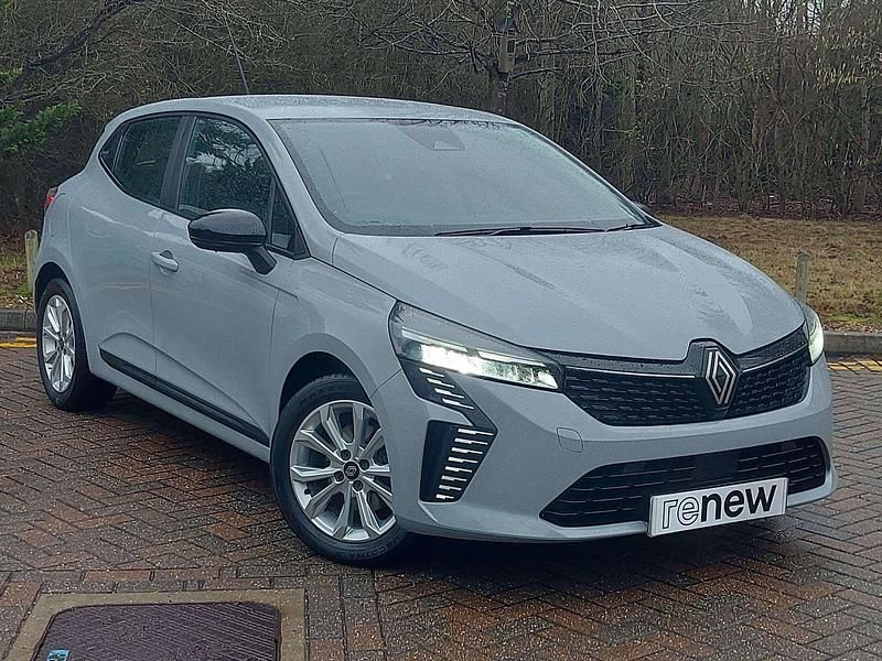 Grey Used 2024 Renault Clio V Evolution Hatchback | £14,850 (Good price) - Image 1/1