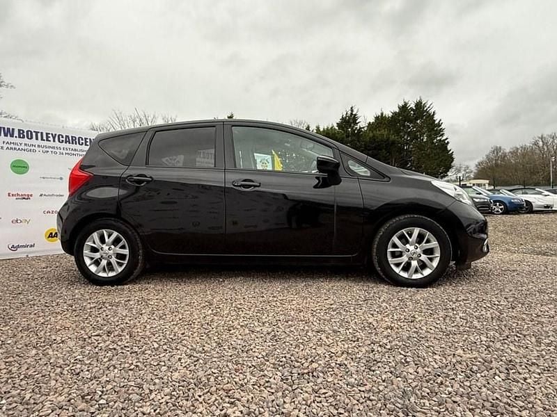 Używany Nissan Note Acenta 90 KM (66 kW) 2013 Czarny Hatchback