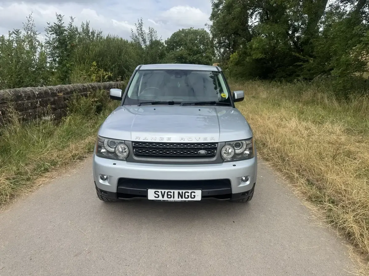 Used Land Rover Range Rover HSE 2011 Silver SUV