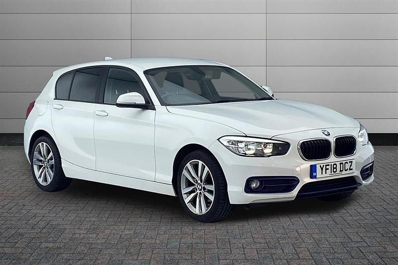 Used BMW 118 Sport Line 136 HP (100 kW) 2018 White Hatchback