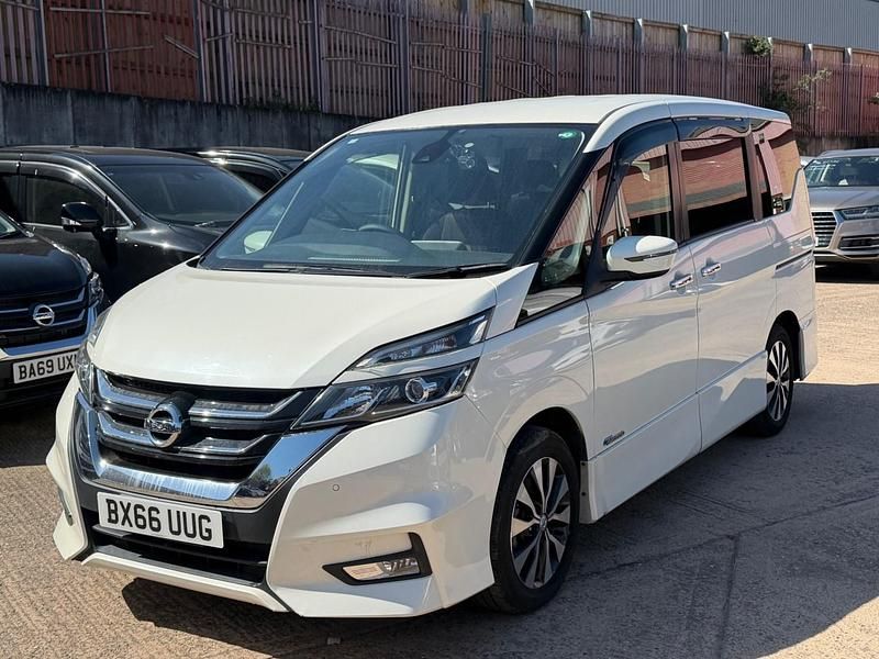 Używany Nissan Serena 2016 Biały Minivan