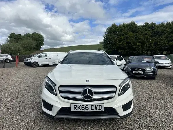 Used Mercedes GLA220 AMG line 177 HP (130 kW) 2016 White SUV