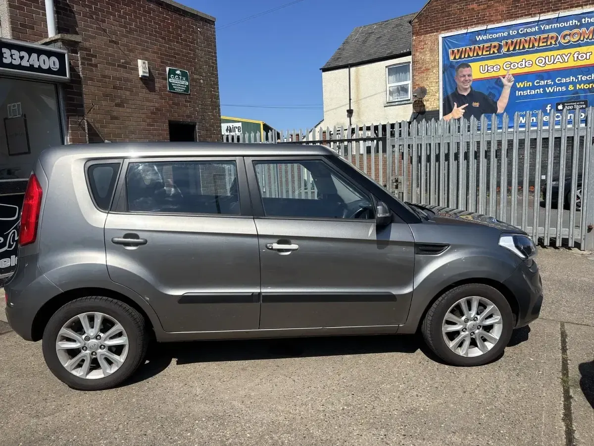 Used Kia Soul 126 HP (92 kW) 2012 Silver SUV