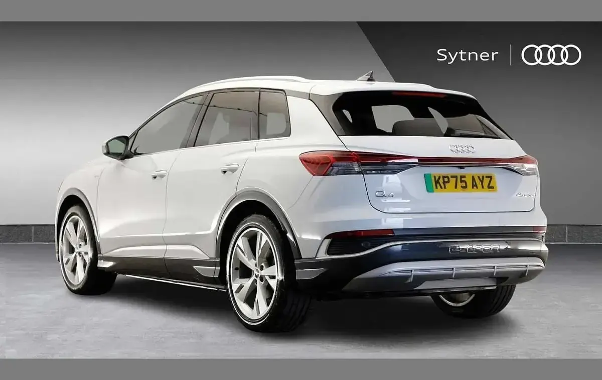 Used Audi Q4 e-tron S-Line 206 kW (281 HP) 2025 White SUV