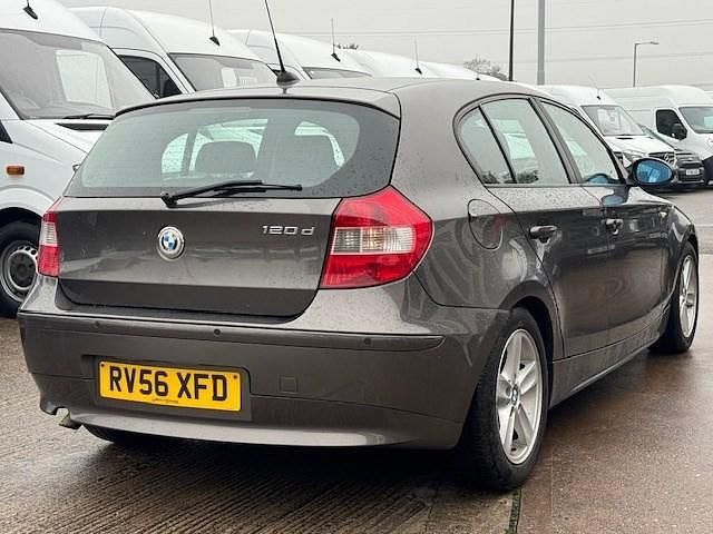 Used BMW 120 Sport Line 2006 Brown Hatchback