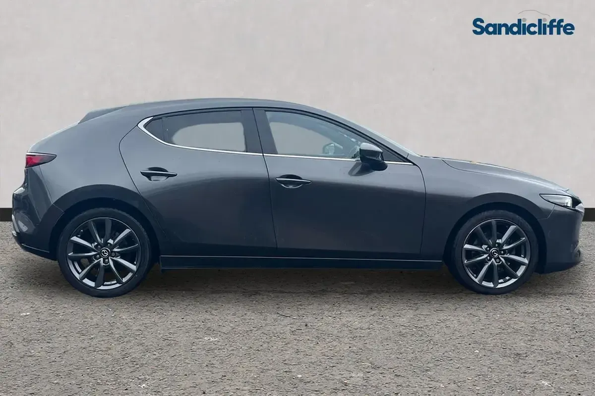 Used Mazda 3 Inclusive 122 HP (89 kW) 2022 Grey Hatchback