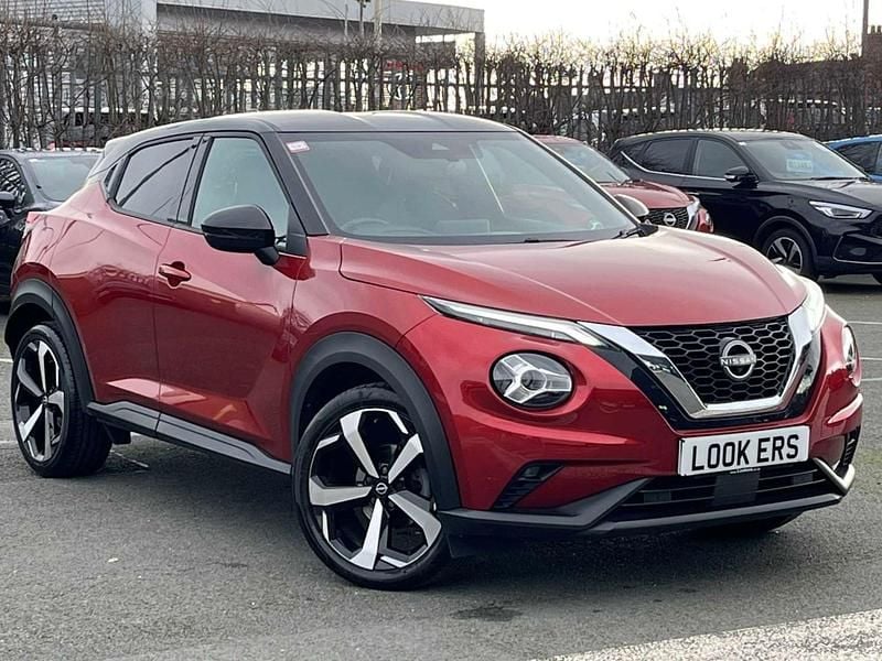 Used Nissan Juke Tekna 114 HP (83 kW) 2023 Red SUV