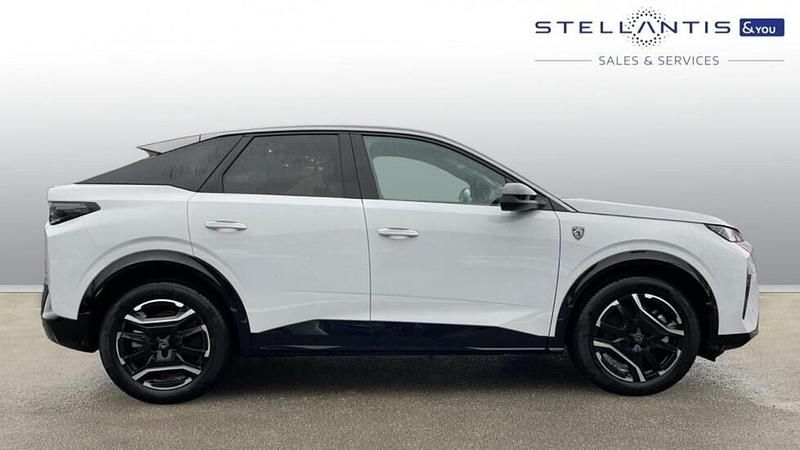 White Used 2025 Peugeot e-3008 GT SUV | £25,417 (Fair price) - Image 1/3