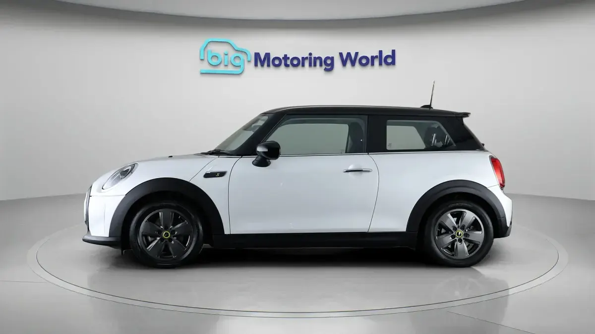 Used Mini Cooper SE Hatch 135 kW (184 HP) 2023 Hatchback