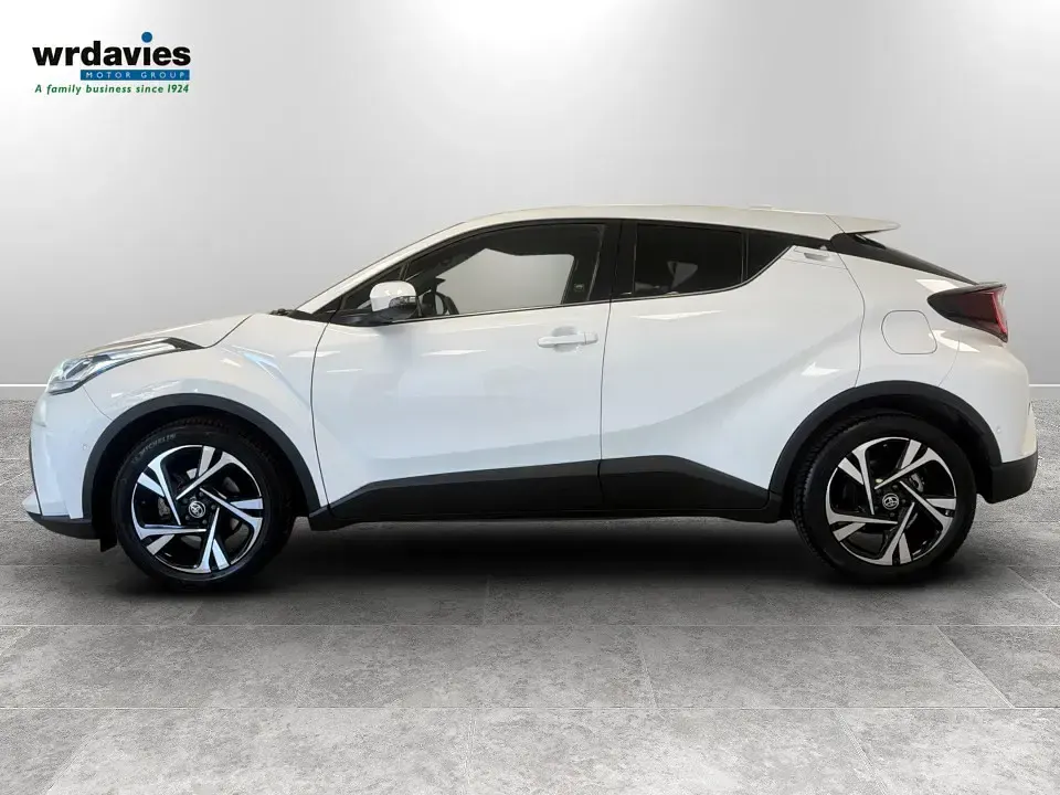 Used Toyota C-HR Design 184 HP (135 kW) 2023 White SUV