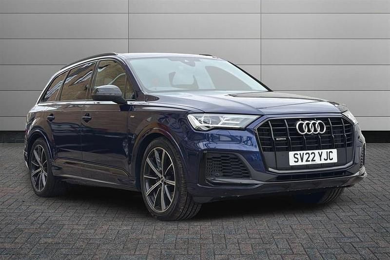 Used Audi Q7 Black Edition 340 HP (250 kW) 2022 Blue SUV