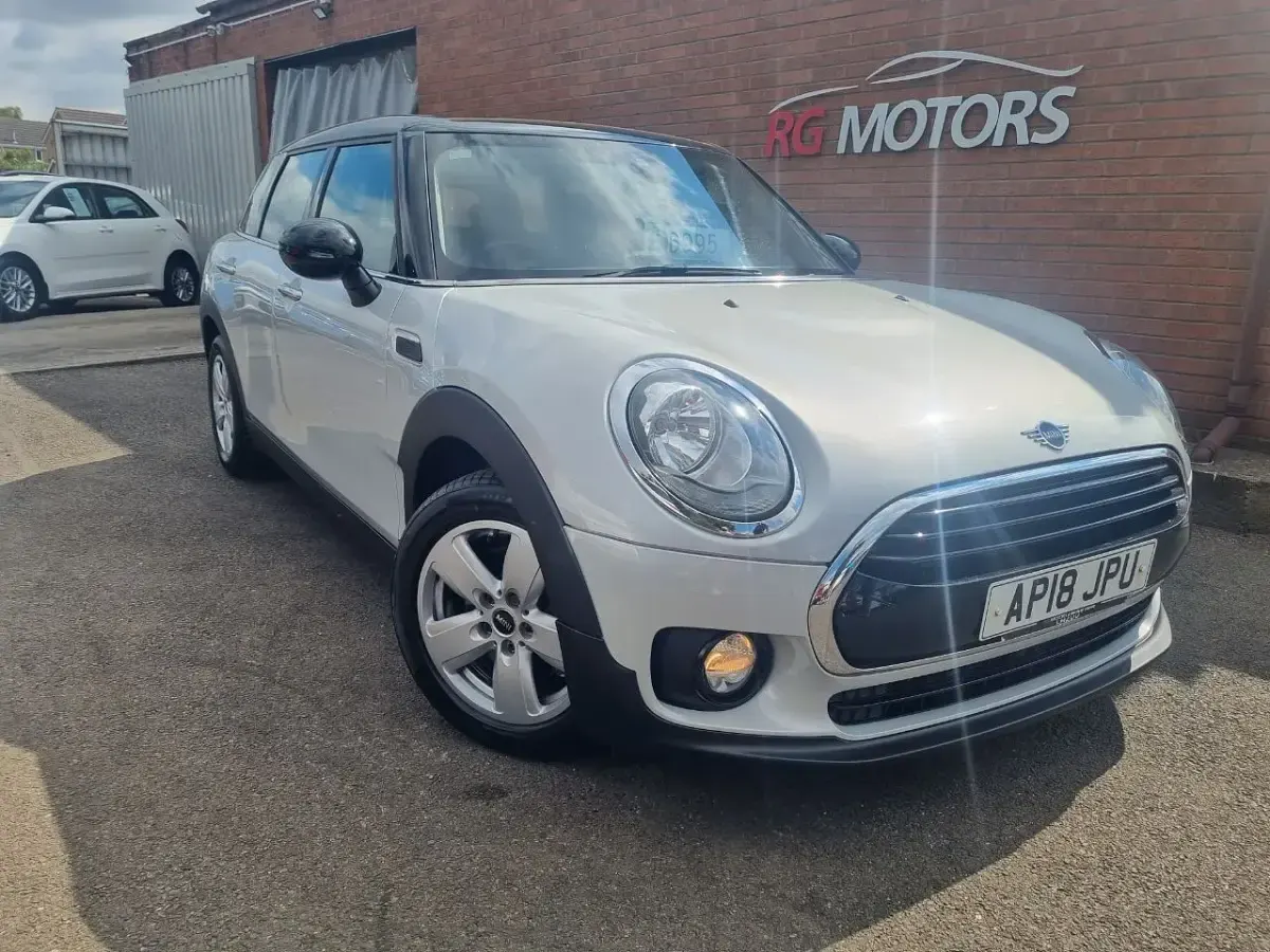 Used Mini Cooper Clubman Chili 136 HP (100 kW) 2018 Silver Estate