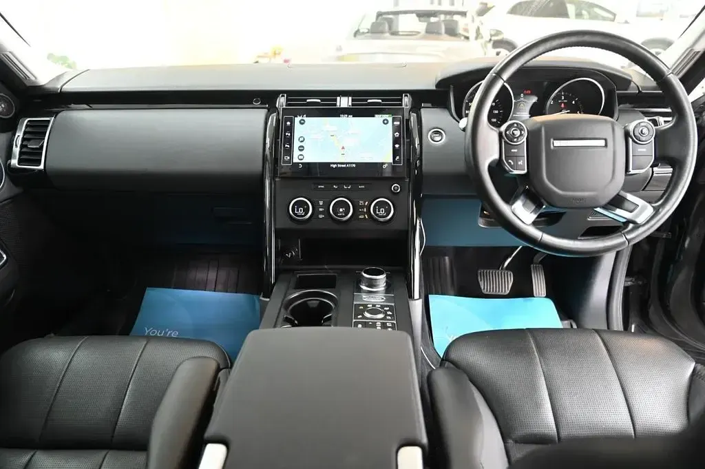 Used Land Rover Discovery SE 236 HP (173 kW) 2017 Black SUV