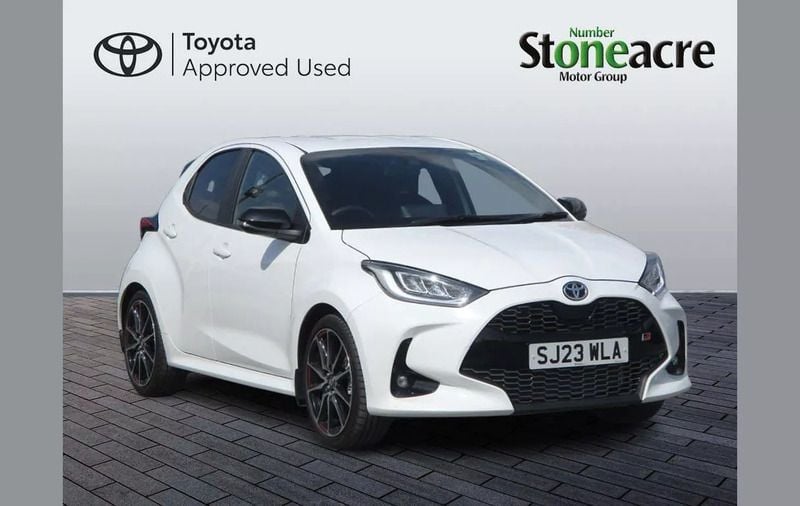 White Used 2023 Toyota Yaris Hybrid Sport Hatchback | £20,500 (A bit pricey) - Image 1/2