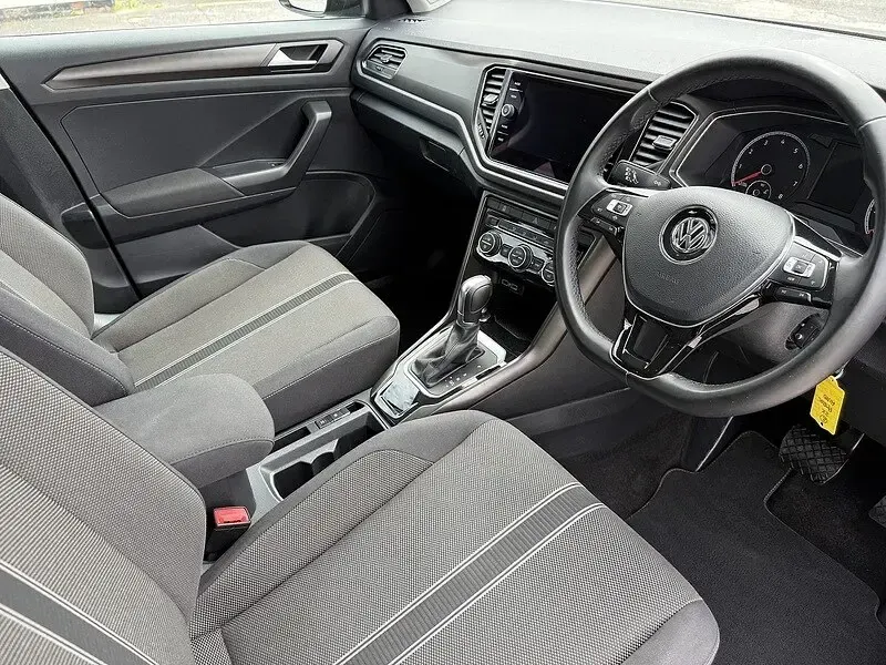 Used VW T-Roc SE 150 HP (110 kW) 2019 Grey SUV