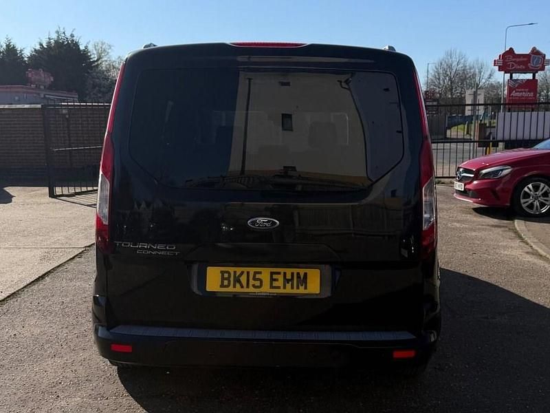 Used Ford Grand Tourneo Connect Titanium 115 HP (84 kW) 2015 Black MPV