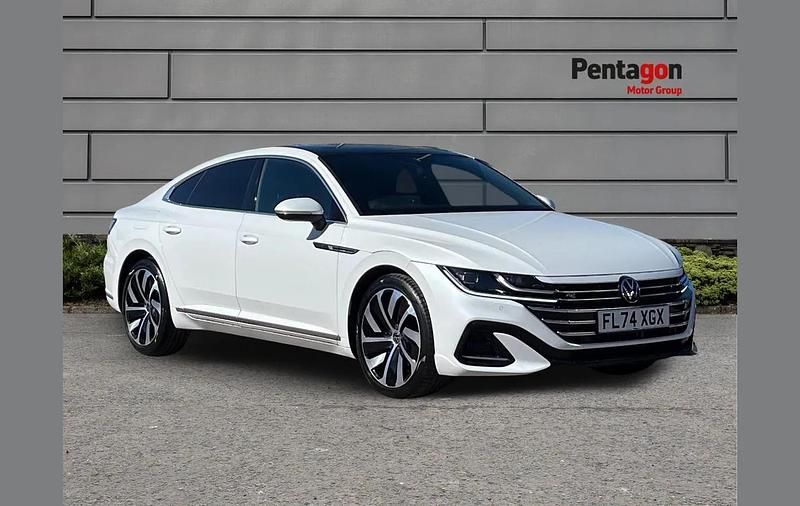 Usado VW Arteon R-line 190 HP (139 kW) 2024 Branco Carrinha