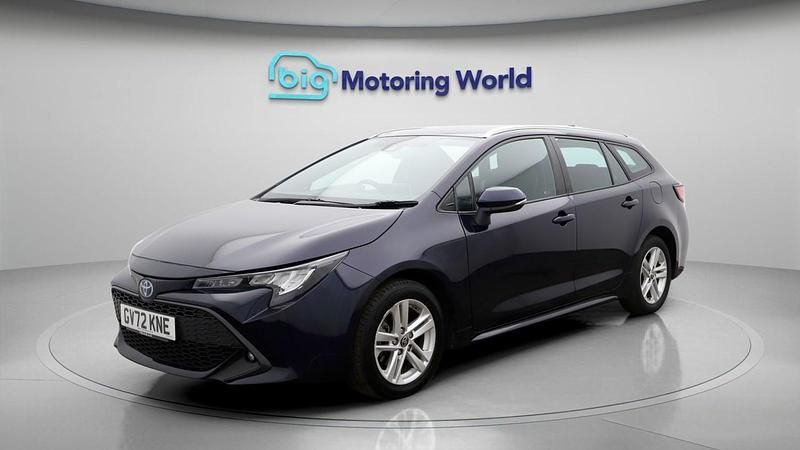 Used Toyota Corolla 122 HP (89 kW) 2022 Blue Estate
