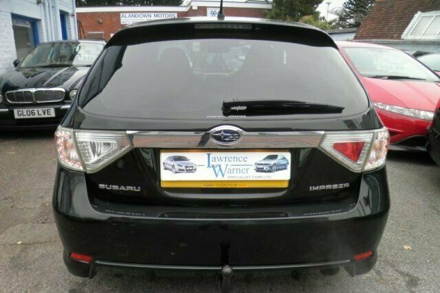 Begagnad Subaru Impreza 2008 Halvkombi