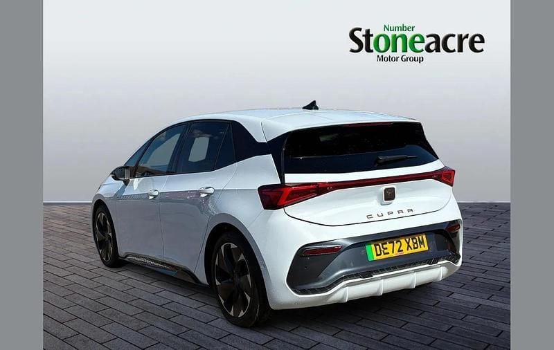 Used Cupra Born e-Boost 169 kW (230 HP) 2023 White Hatchback