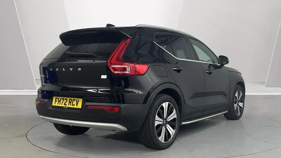Used Volvo XC40 Ultimate 2023 Black SUV