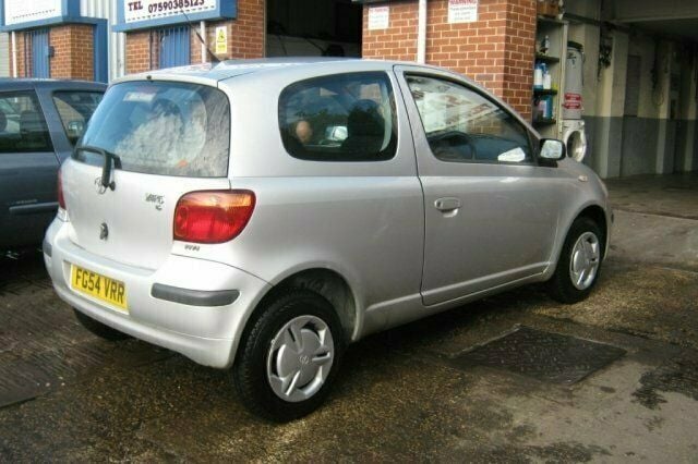 Usado Toyota Yaris 2004 Citadino