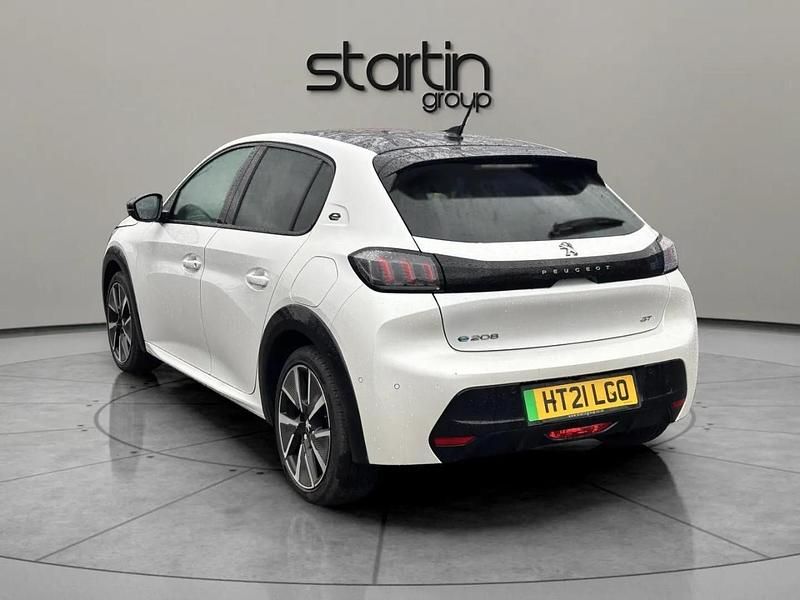 Used Peugeot e-208 GT 98 kW (134 HP) 2021 White Hatchback