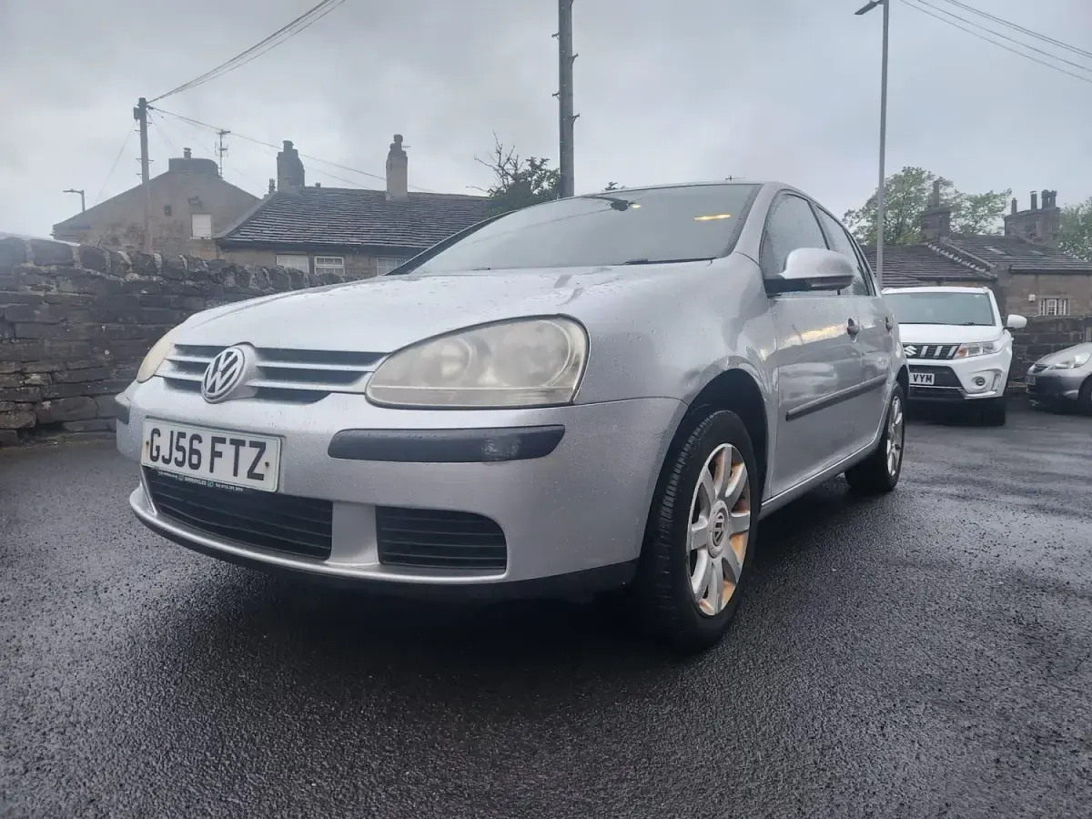 Używany VW Golf IV S 2006 Srebrny Hatchback