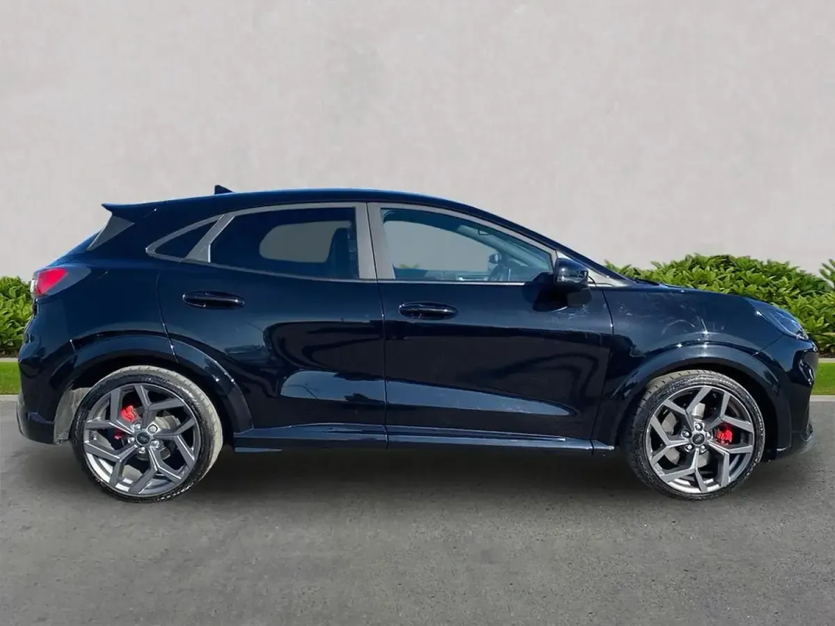 Usado Ford Puma ST 200 CV (147 kW) 2023 Negro SUV