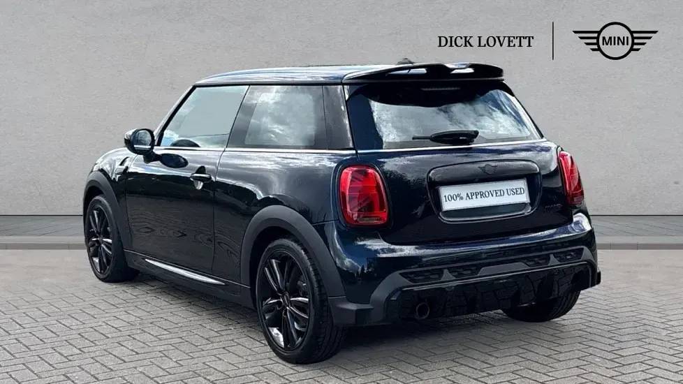 Used Mini Cooper Hatch 134 HP (98 kW) 2023 Black Hatchback