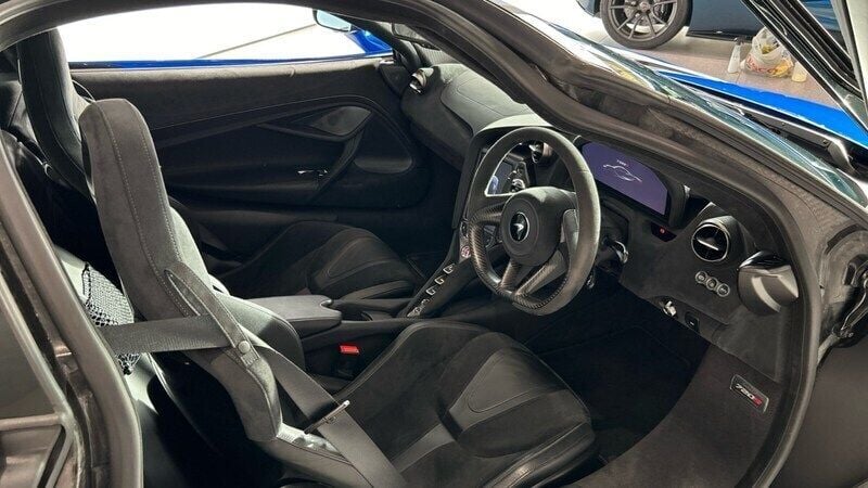 Used McLaren 720S 720 HP (529 kW) 2023 Blue Coupe