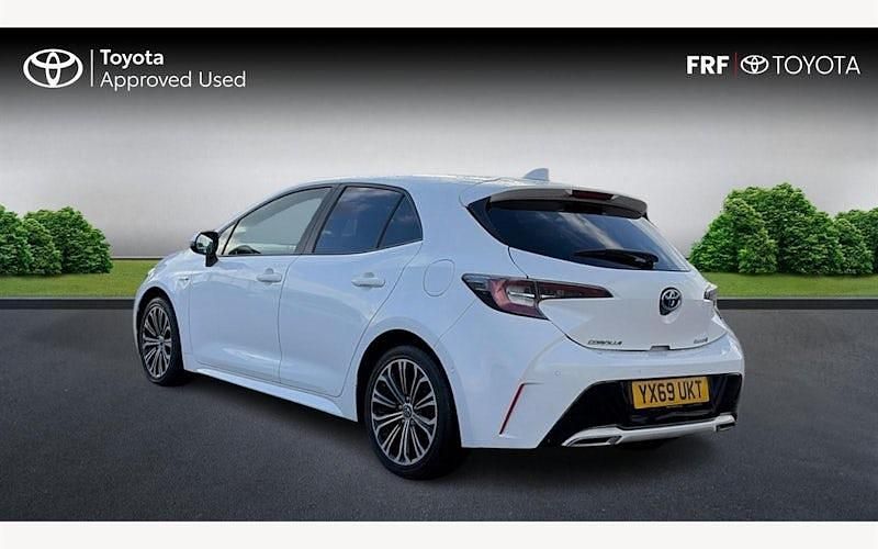 Used Toyota Corolla Design 184 HP (135 kW) 2022 Hatchback