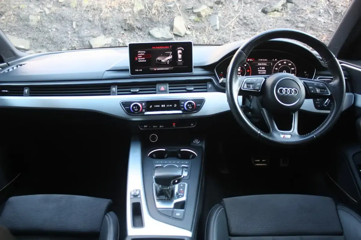 Używany Audi A4 S-Line 218 KM (160 kW) 2016 Szary Sedan/Limuzyna