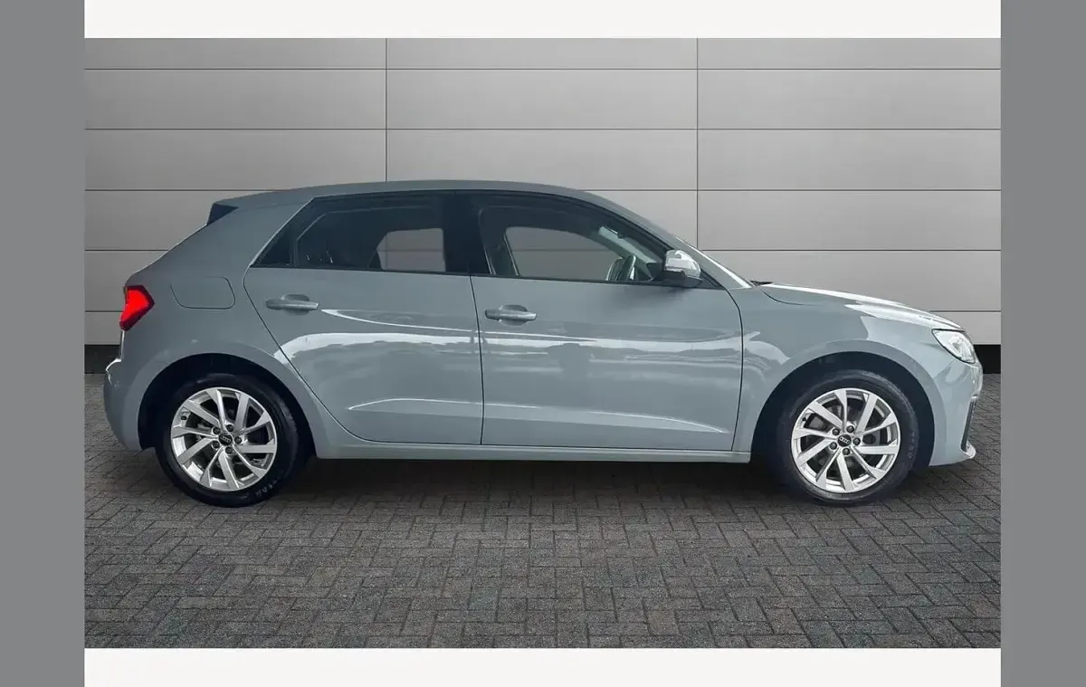 Used Audi A1 Sport 110 HP (80 kW) 2022 Grey SUV