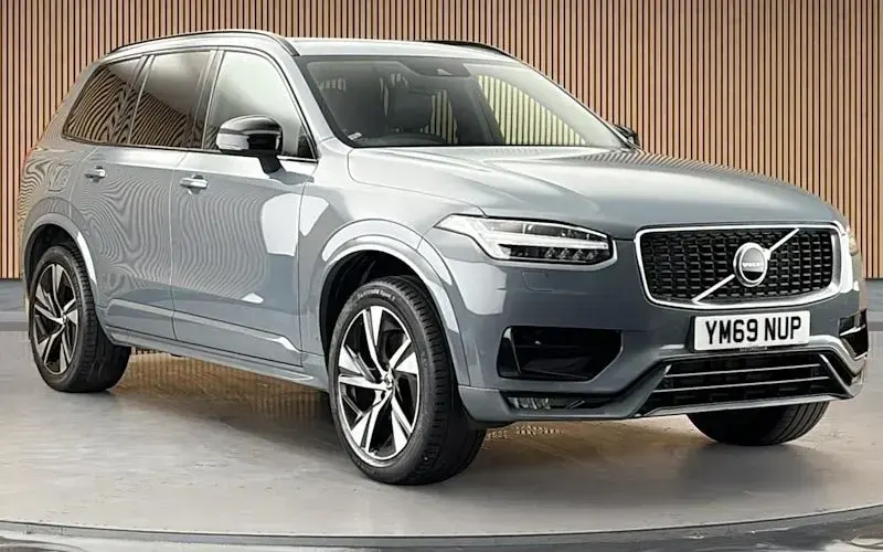 Used Volvo XC90 R-Design 250 HP (183 kW) 2019 SUV