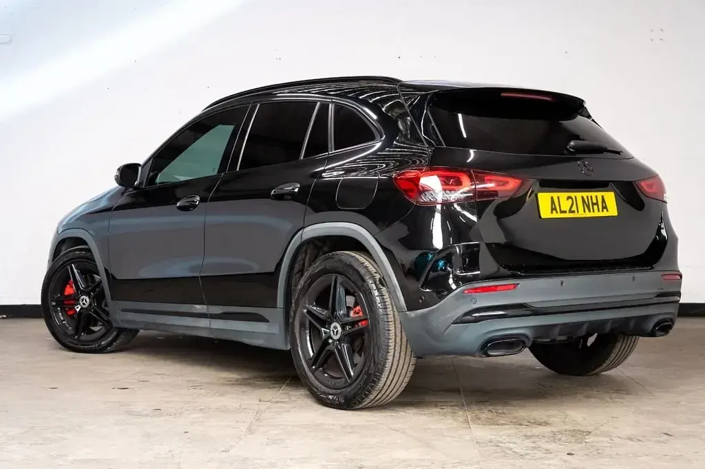 Used Mercedes GLA250 AMG Line Premium 224 HP (164 kW) 2021 Black SUV