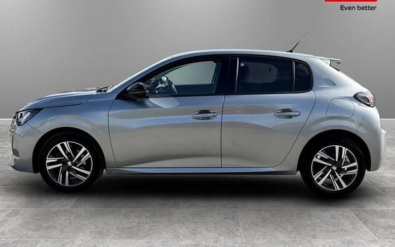 Used Peugeot 208 Allure+ 102 HP (75 kW) 2023 Hatchback